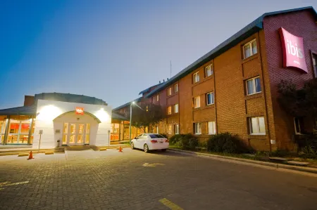 Ibis Mendoza Отели в г. Гуаймальен