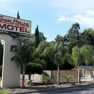 Town House Motel