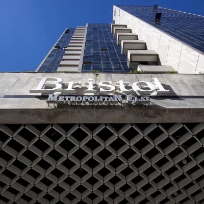 Bristol Metropolitan Flat Hotels near 24 Hours Street