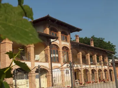 에놀로칸다 델 투포 Belvedere Langhe 호텔