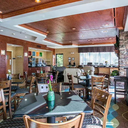 Comfort Suites Augusta Riverwatch