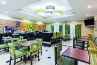 La Quinta Inn & Suites by Wyndham Pearland - Houston South Hoteles en Pearland