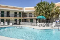 Quality Inn Selma - Smithfield Hotels in Johnston County