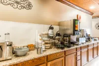 Quality Inn & Suites Conference Center Statesboro Historic District Hotels in Statesboro