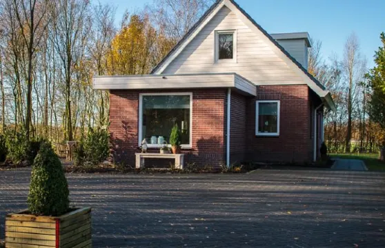 基尼騰格萊恩公寓