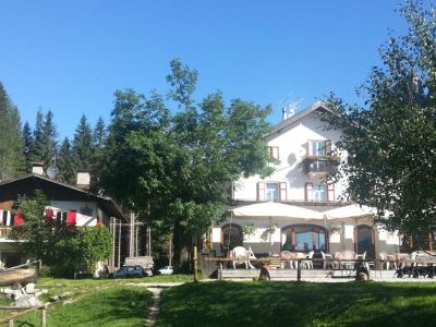 Hotel Fiames