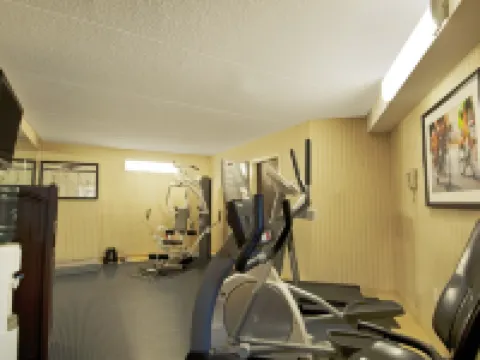 Quality Inn โรงแรมในคิตเชเนอร์