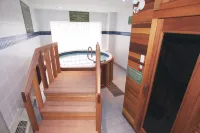 Quality Inn - Hot Tub