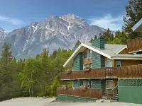 Pyramid Lake Lodge