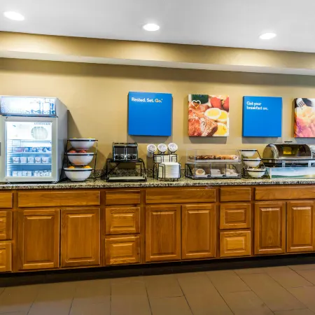 Comfort Inn & Suites Hays I-70