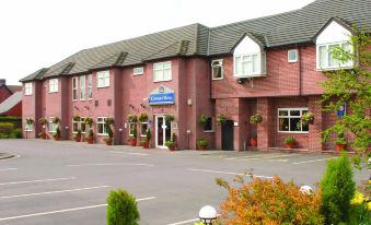 Consort Hotel