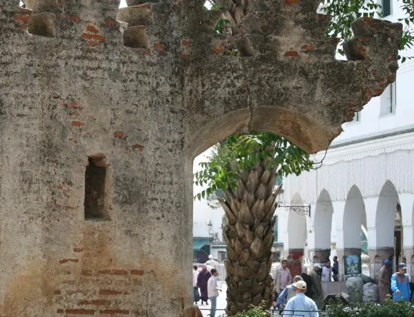 Niloo Hotel Tehran - Housity