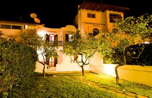 拉里蒙奈亞酒店