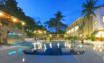 Binniguenda Huatulco & Beach Club