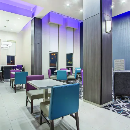 La Quinta Inn & Suites by Wyndham Chattanooga - East Ridge
