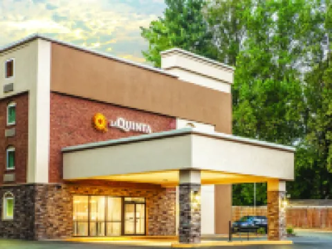 クラリオン ポイント シャーロッツビル シャーロッツヴィルのホテル