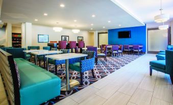 La Quinta Inn & Suites by Wyndham West Monroe