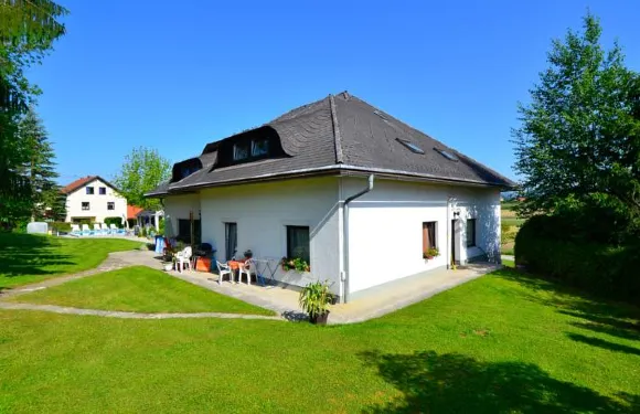 普萊斯勞爾莫里公寓酒店