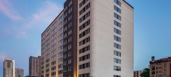 DoubleTree Suites by Hilton Minneapolis Hotels in Minneapolis
