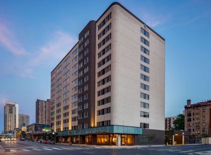 DoubleTree Suites by Hilton Minneapolis