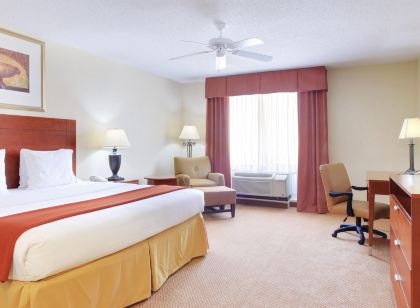 Holiday Inn Express & Suites Canton