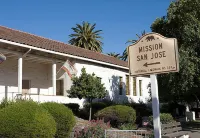 Residence Inn by Marriott Newark Silicon Valley - Pet friendly