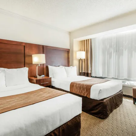 Comfort Inn by the Bay Отели рядом с достопримечательностью «Форт Мейсон»