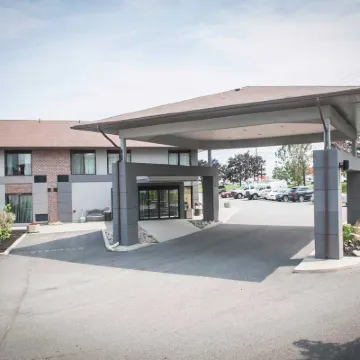 Comfort Inn Airport West Hotels near Kariya Park