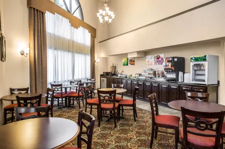 Quality Inn at the Park Отели в г. York County