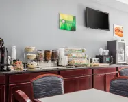 Quality Inn & Suites Altoona - des Moines - breakfast