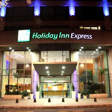 Holiday Inn Express MEXICO REFORMA by IHG Отели рядом с достопримечательностью «Театр «Эль-Милагро»»