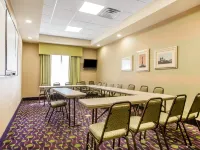 Comfort Suites Hotels near The Hermitage