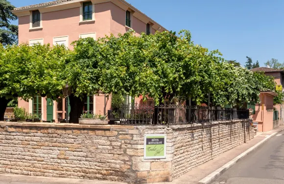 埃米爾喬布餐廳酒店