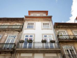 Porto Lounge Hostel & Guesthouse by Host Wise