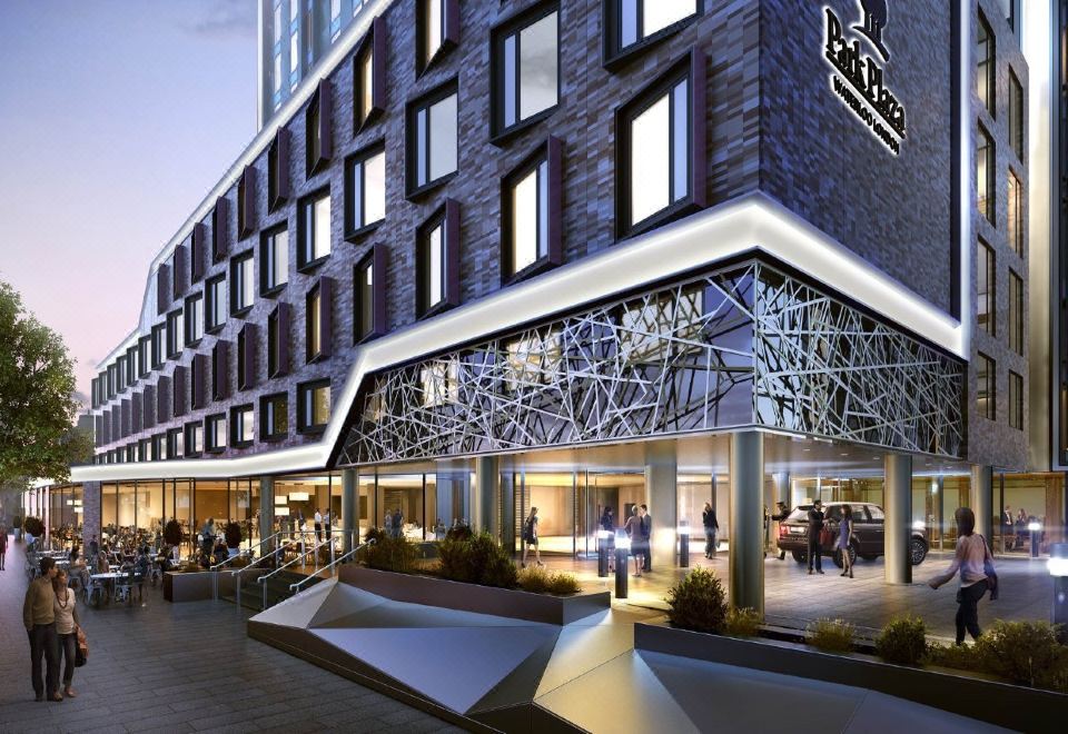 4. 파크 플라자 런..