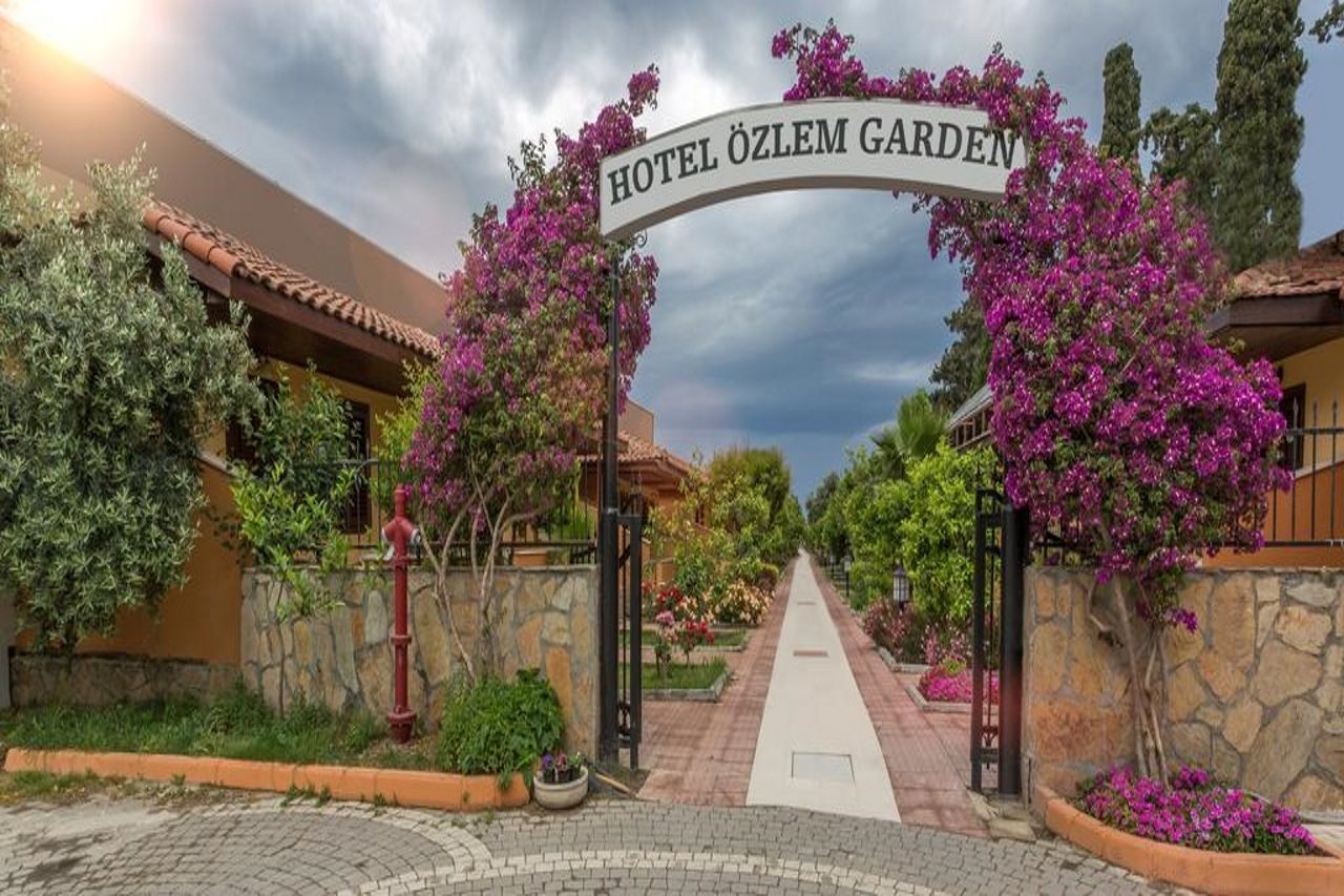 Ozlem Garden Hotel