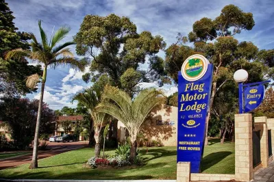 Flag Motor Lodge Hotels near Curtin University