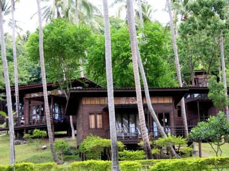 Haadtien Beach Resort