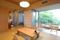 Hakone Gora Byakudan - balcony