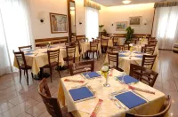 Hotel Crocenzi Hotels in Кайлунго