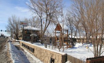 Elk Run Inn - Housity