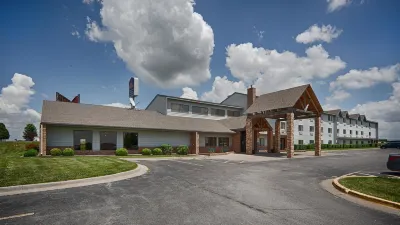 Ramada by Wyndham Platte City KCI Airport Hotels in 