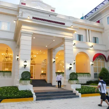 Rizal Park Hotel