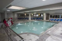 Cedar Point Hotel Breakers - Pools