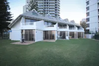 The Breakers Hotels in Surfers Paradise