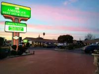 FairBridge Inn & Suites Gateway to Yosemite
