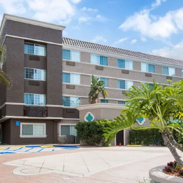 Best Western Inn & Suites San Diego – Zoo/SeaWorld Area Отели рядом с достопримечательностью «Старый город»