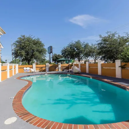 Quality Inn & Suites Granbury
