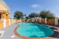 Quality Inn & Suites Granbury Hotels in Granbury