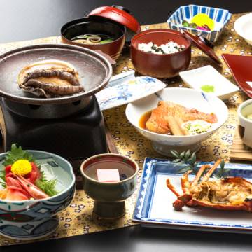 游心楼 山へい 伊東 を宿泊予約 22年安い料金プラン 口コミ 部屋写真 Trip Com